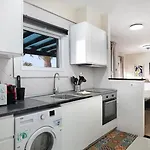 Сasa de vacaciones Casa Atilana Luxe Con Piscina Climatizada Privada,aire Acondicionado,terraza Privada E Independiente,wi-fi Playa Blanca (Lanzarote)