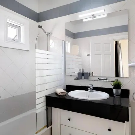 Nyaraló Casa Atilana Luxe Con Piscina Climatizada Privada,aire Acondicionado,terraza Privada E Independiente,wi-fi Playa Blanca