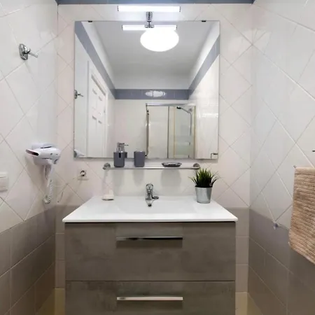 펜션 Casa Atilana Luxe Con Piscina Climatizada Privada,aire Acondicionado,terraza Privada E Independiente,wi-fi 플라야블랑카