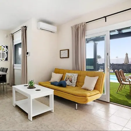 Ferienhaus Casa Atilana Luxe Con Piscina Climatizada Privada,aire Acondicionado,terraza Privada E Independiente,wi-fi Playa Blanca (Lanzarote)