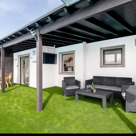 Dom wakacyjny Casa Atilana Luxe Con Piscina Climatizada Privada,aire Acondicionado,terraza Privada E Independiente,wi-fi *